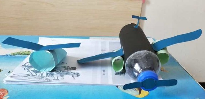 三年级矿泉水瓶做的小飞机3.jpg